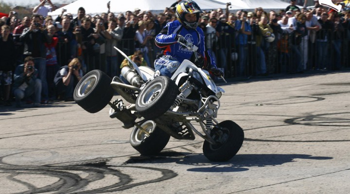 otwarcie sezonu motocyklowego 2007 marcin grochowski na boku